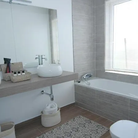 In Playa Blanca Sleeps 6 Includes Swimming Pool And Air Con 8 * Playa Blanca (Lanzarote)